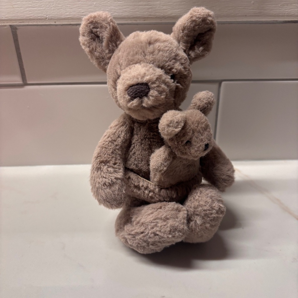 Kara kangaroo Jellycat